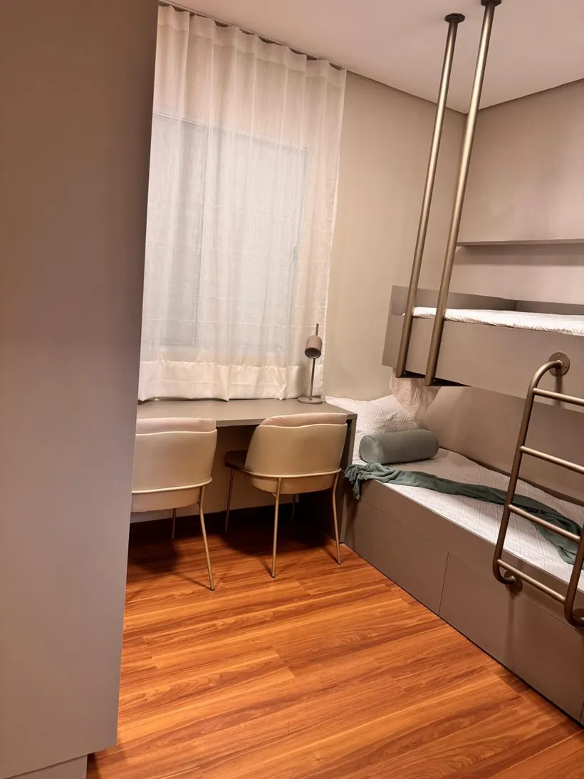 Segundo quarto do apartamento decorado do Jardim Mansour com beliche, bairro Mansour, Uberlândia