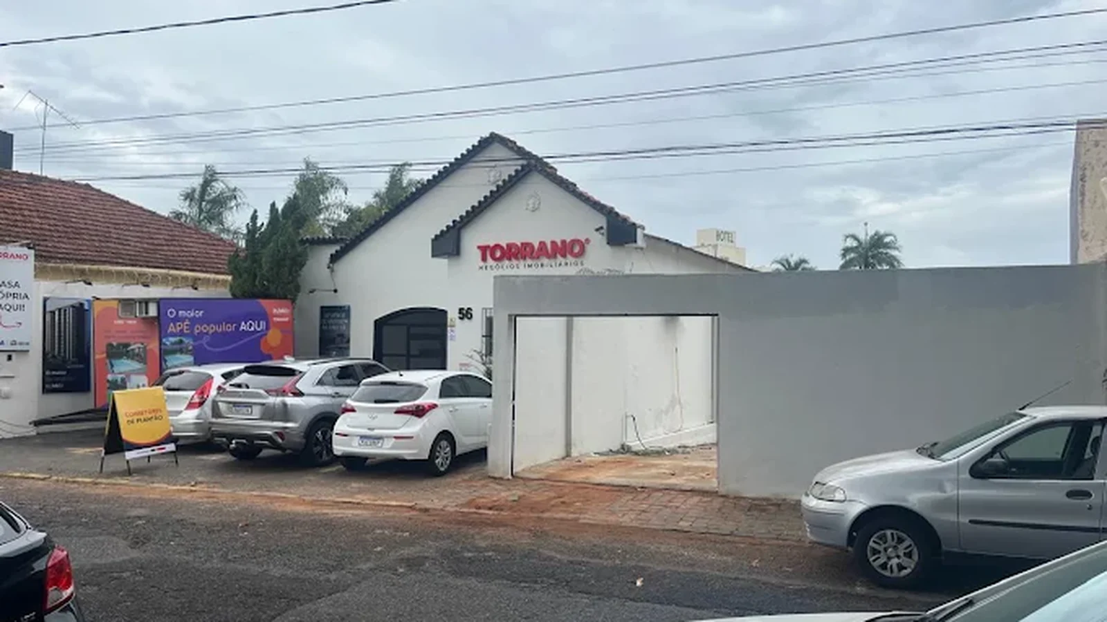 Fachada da Torrano Negócios Imobiliários, a casinha da Rua Benjamin Constant, 56, no Centro de Uberlândia