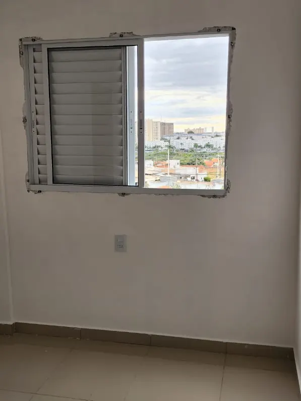 Segundo quarto, com janela